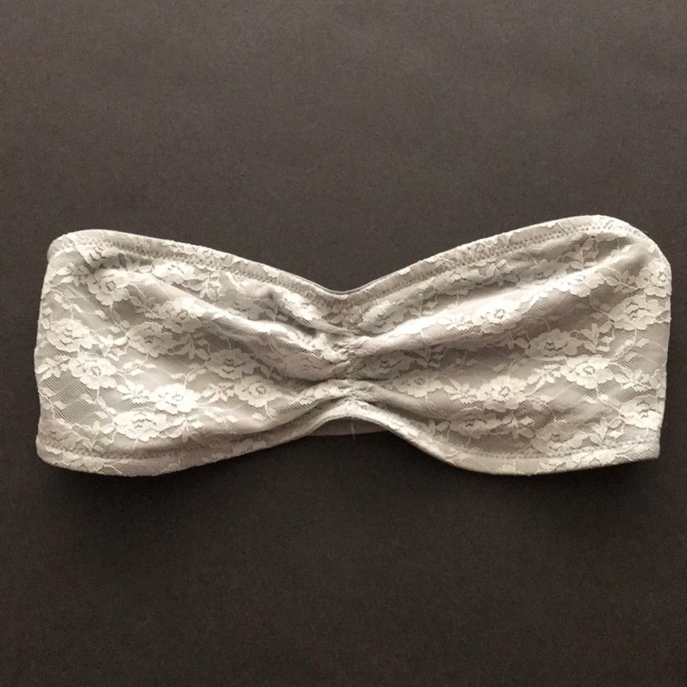 ❌SOLD❌ PINK Victoria’s Secret Laced Bandeau